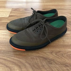Camper canvas dress shoes